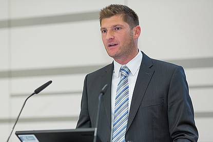 FH Campus Wien Markus Hoffmann am Sprechpult