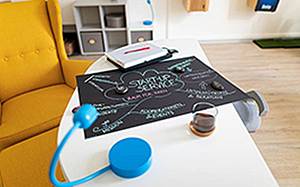 © HCW/Schedl Plakat mir Schriftzug Start Up Service