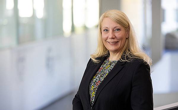 (c) FH Campus Wien/Schedl Portraitfoto Michaela Stoffer-Marx