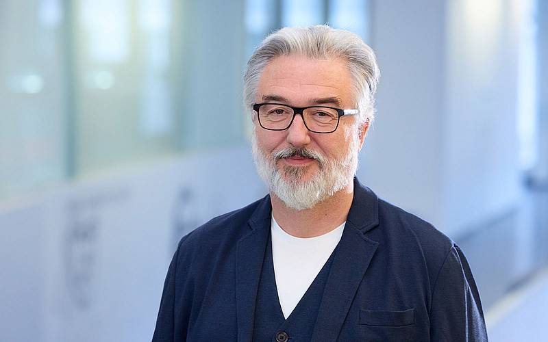 © HCW / Schedl Portrait Josef Bakic