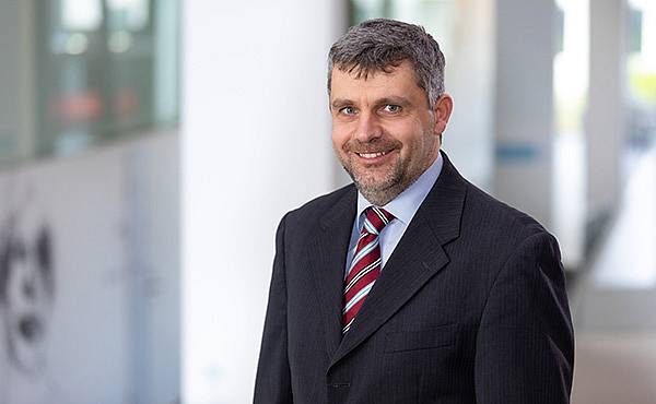 © HCW/Schedl Portraitfoto Martin Langer