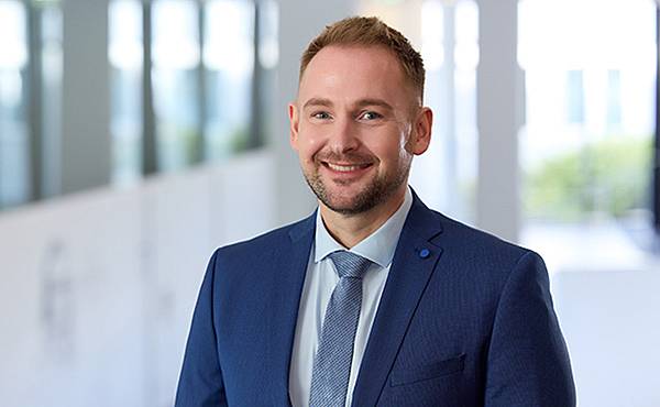 © HCW / Schedl Portrait Hans Peter Köllner