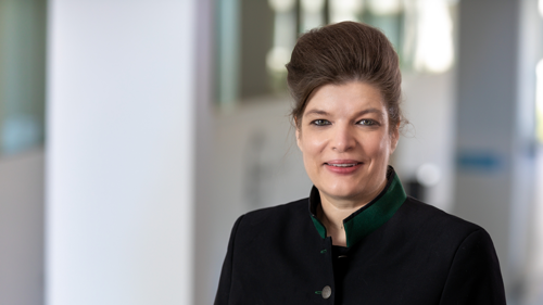 © HCW/Schedl Portraitfoto Esther Matolycz