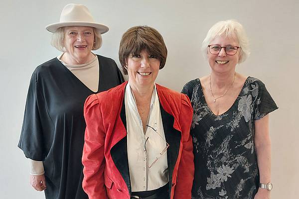 © Thomas Goiser Die Spioninnen Lilli Pöttrich, Beatrice Schevitz und Heidi Thiel zu Gast an der Hochschule Campus Wien.