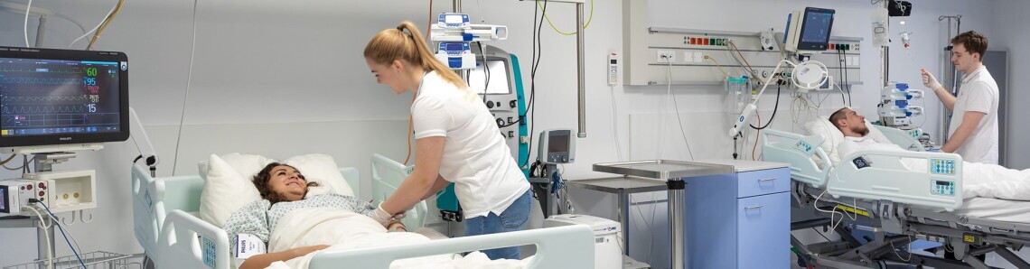 Mitarbeiter*in Simulationskoordination – Schwerpunkt Administration, 1. Bild